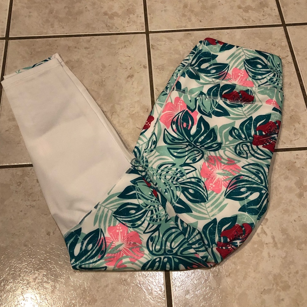 NWOT Danskin Printed Design Compression Leggings